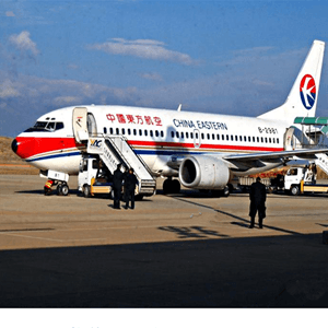 新桥航空运输航空快运业稳步发展的原因是什么？